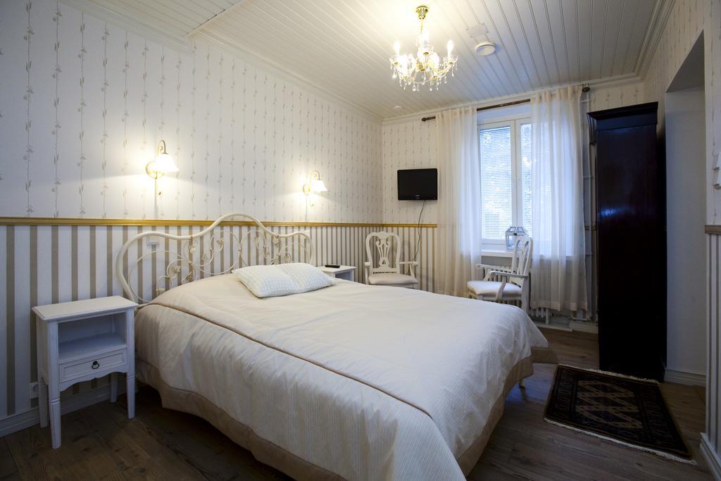 Hotel Vaihmalan Hovi à Lempäälä Extérieur photo